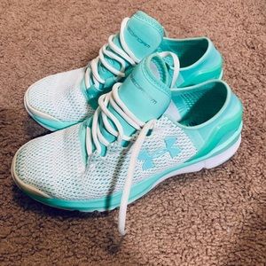 UNDER ARMOUR SPEED RUNNING ATHLETIC 👟